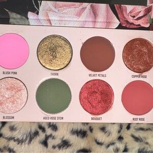 Give Me Glow Blush Vintage Rose Eyeshadow Palette